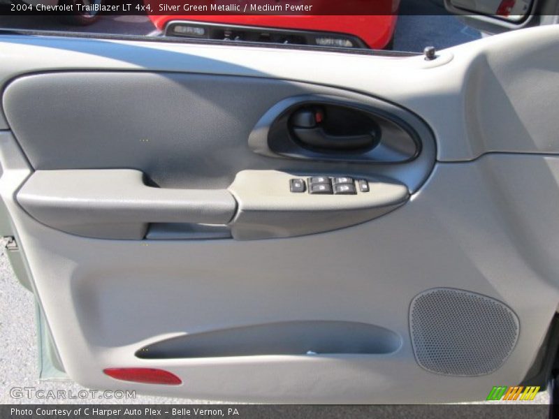 Silver Green Metallic / Medium Pewter 2004 Chevrolet TrailBlazer LT 4x4