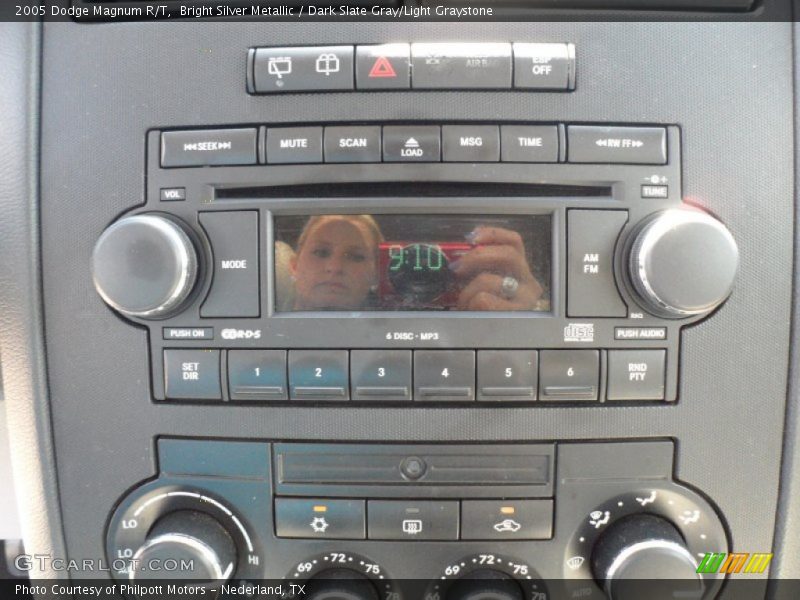 Bright Silver Metallic / Dark Slate Gray/Light Graystone 2005 Dodge Magnum R/T