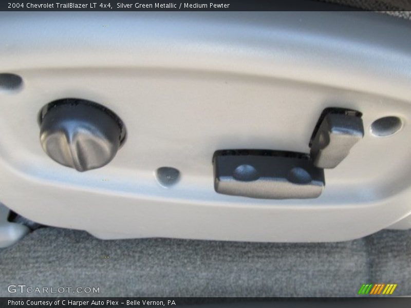 Silver Green Metallic / Medium Pewter 2004 Chevrolet TrailBlazer LT 4x4