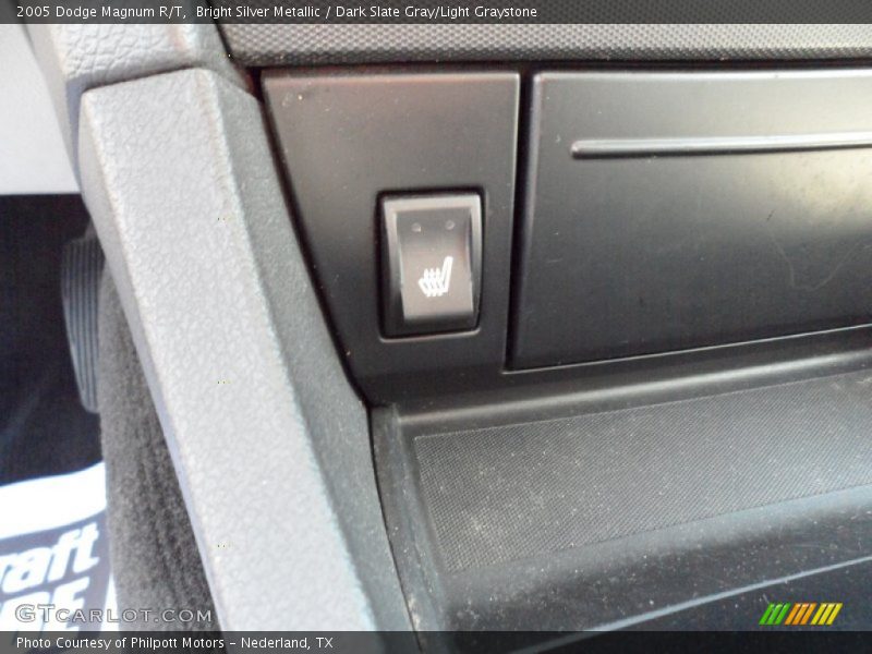 Bright Silver Metallic / Dark Slate Gray/Light Graystone 2005 Dodge Magnum R/T