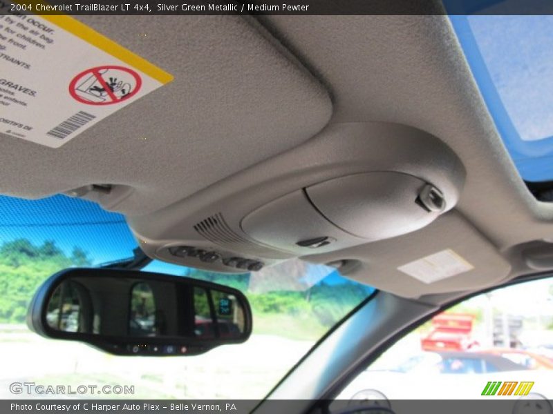 Silver Green Metallic / Medium Pewter 2004 Chevrolet TrailBlazer LT 4x4