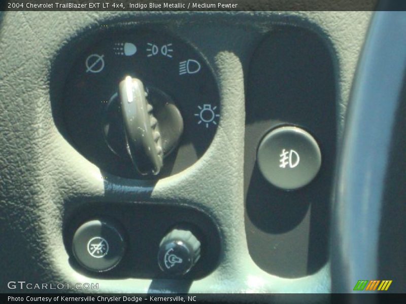 Indigo Blue Metallic / Medium Pewter 2004 Chevrolet TrailBlazer EXT LT 4x4