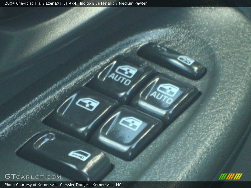 Indigo Blue Metallic / Medium Pewter 2004 Chevrolet TrailBlazer EXT LT 4x4