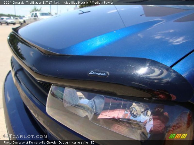 Indigo Blue Metallic / Medium Pewter 2004 Chevrolet TrailBlazer EXT LT 4x4