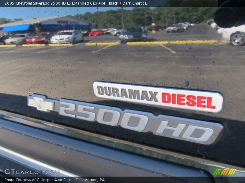 Black / Dark Charcoal 2005 Chevrolet Silverado 2500HD LS Extended Cab 4x4