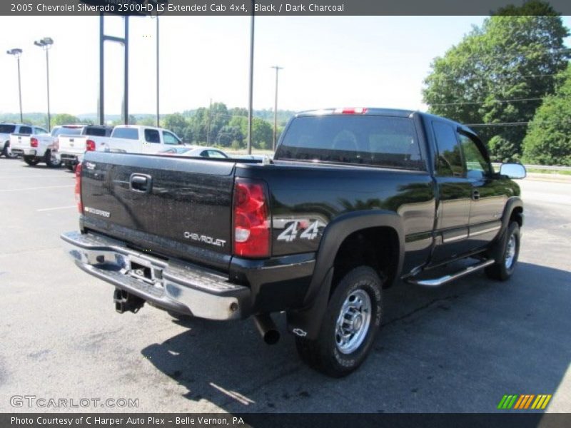 Black / Dark Charcoal 2005 Chevrolet Silverado 2500HD LS Extended Cab 4x4