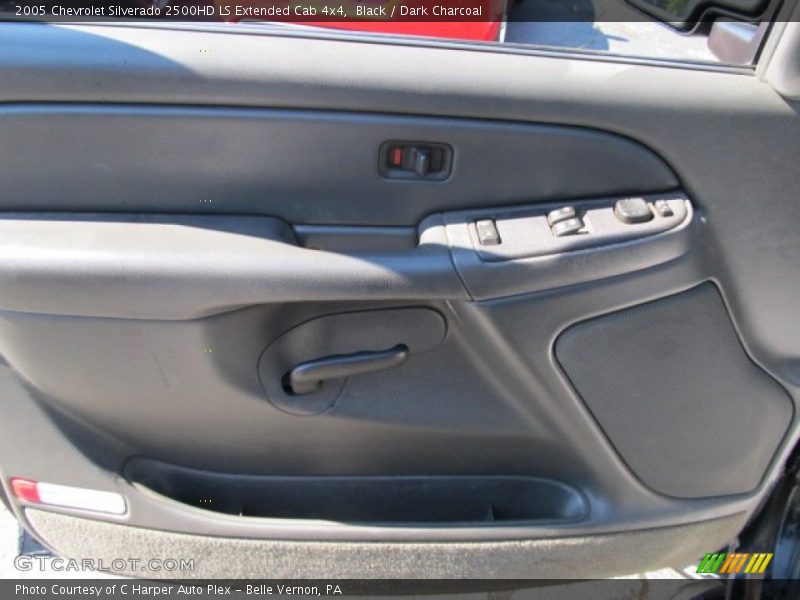 Black / Dark Charcoal 2005 Chevrolet Silverado 2500HD LS Extended Cab 4x4