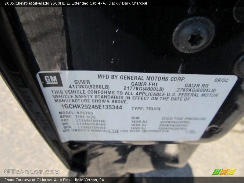 Black / Dark Charcoal 2005 Chevrolet Silverado 2500HD LS Extended Cab 4x4