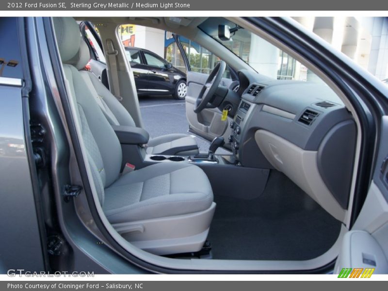  2012 Fusion SE Medium Light Stone Interior