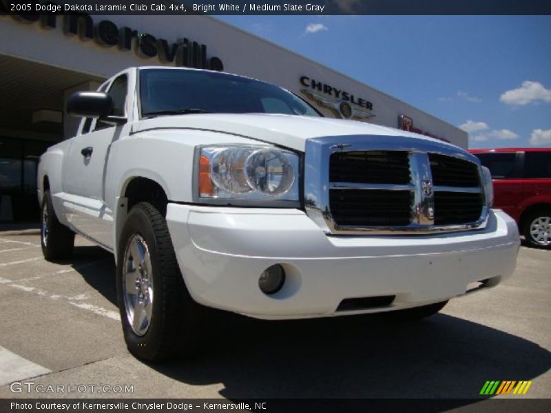 Bright White / Medium Slate Gray 2005 Dodge Dakota Laramie Club Cab 4x4