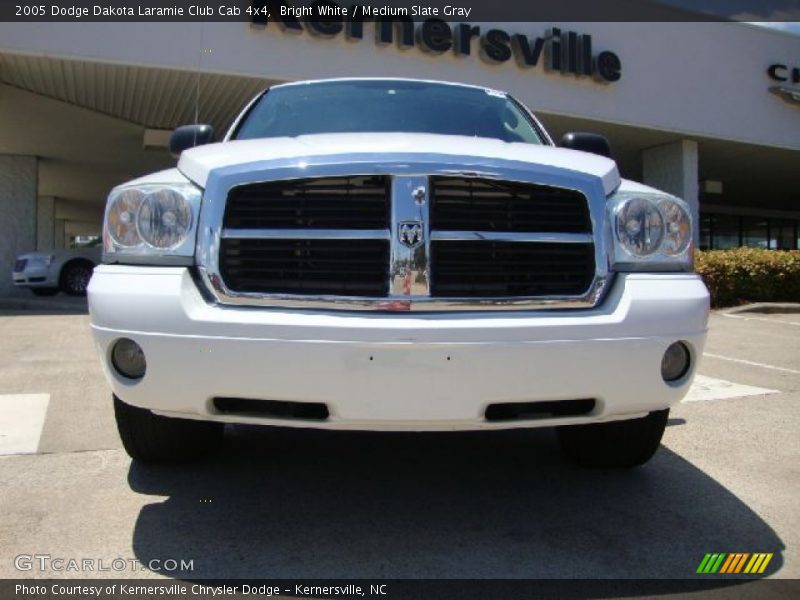Bright White / Medium Slate Gray 2005 Dodge Dakota Laramie Club Cab 4x4
