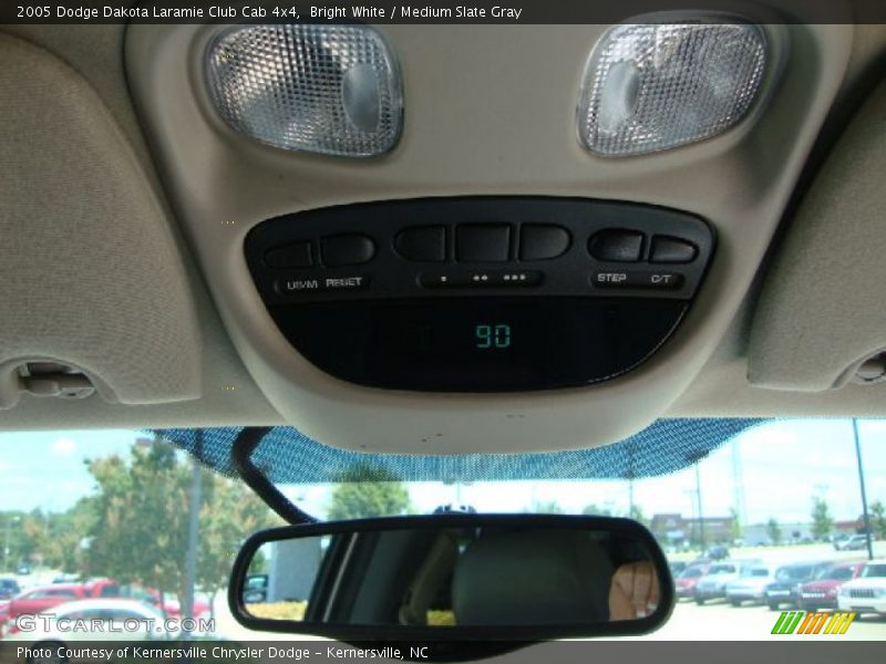Bright White / Medium Slate Gray 2005 Dodge Dakota Laramie Club Cab 4x4