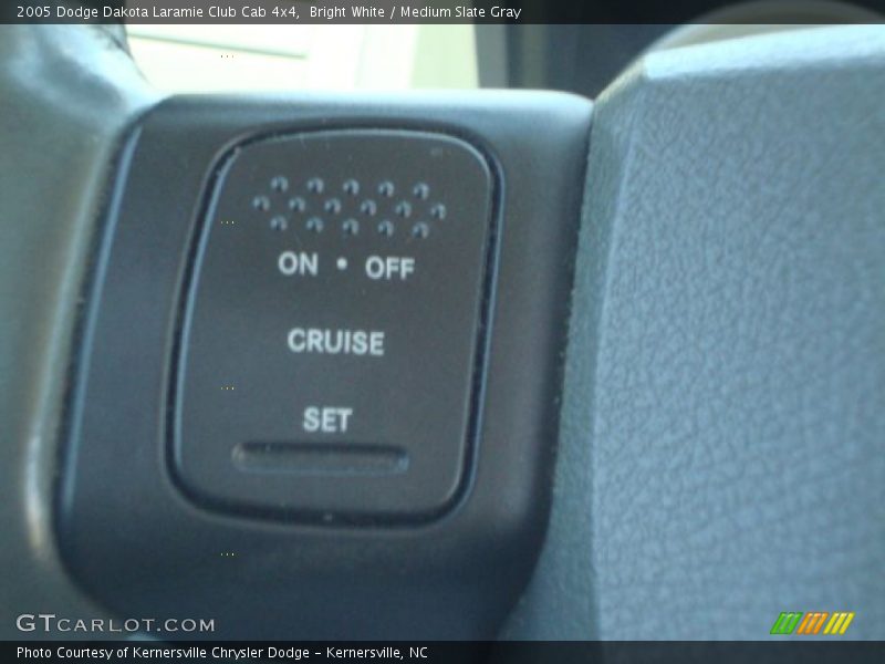 Bright White / Medium Slate Gray 2005 Dodge Dakota Laramie Club Cab 4x4