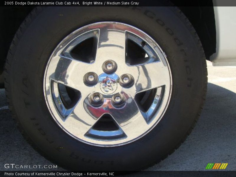 Bright White / Medium Slate Gray 2005 Dodge Dakota Laramie Club Cab 4x4