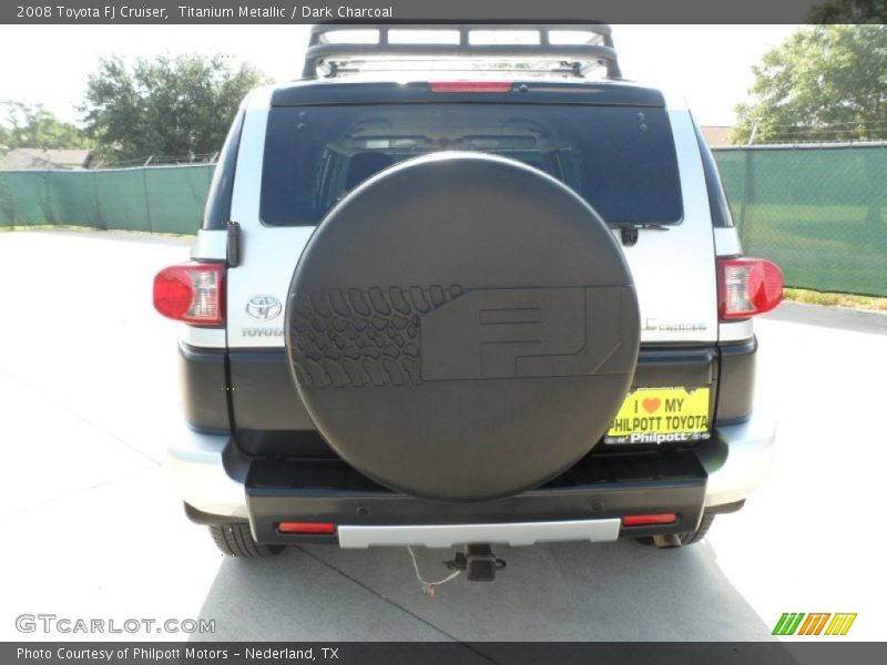 Titanium Metallic / Dark Charcoal 2008 Toyota FJ Cruiser