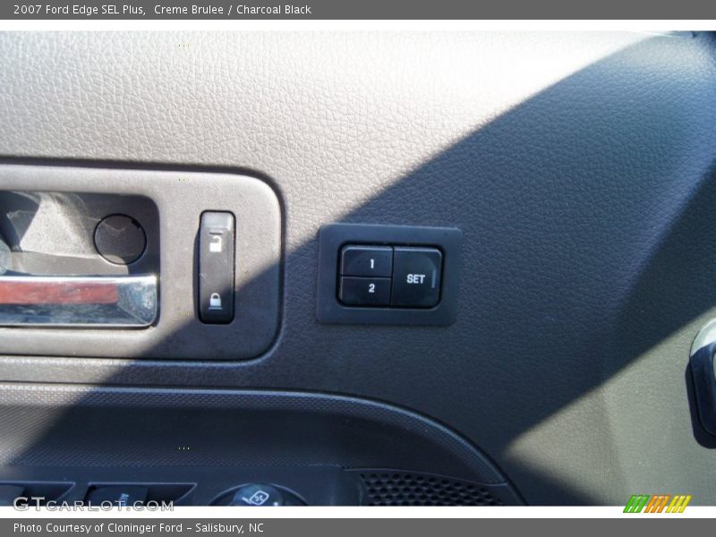Creme Brulee / Charcoal Black 2007 Ford Edge SEL Plus