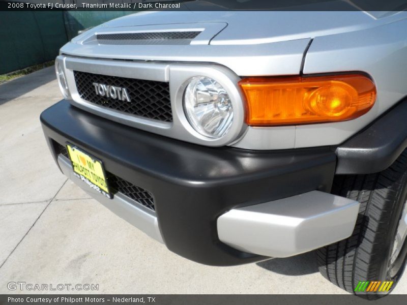 Titanium Metallic / Dark Charcoal 2008 Toyota FJ Cruiser