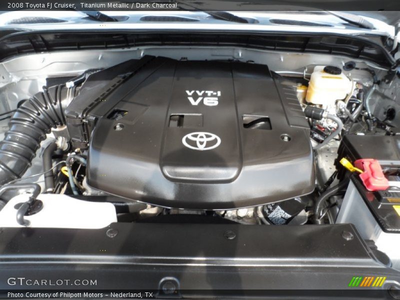 Titanium Metallic / Dark Charcoal 2008 Toyota FJ Cruiser