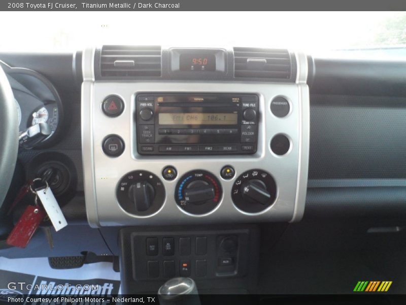 Titanium Metallic / Dark Charcoal 2008 Toyota FJ Cruiser