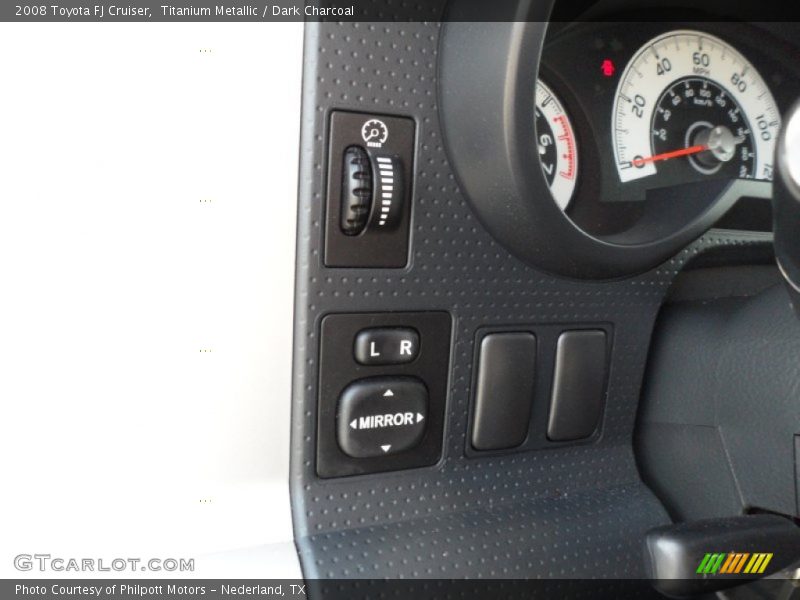 Titanium Metallic / Dark Charcoal 2008 Toyota FJ Cruiser