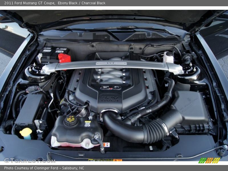  2011 Mustang GT Coupe Engine - 5.0 Liter DOHC 32-Valve TiVCT V8