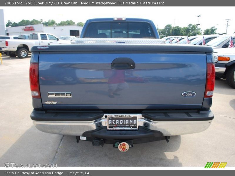 Medium Wedgewood Blue Metallic / Medium Flint 2006 Ford F250 Super Duty XLT Crew Cab
