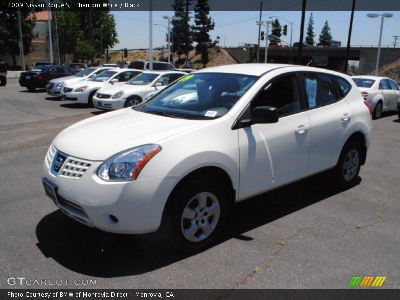 Phantom White / Black 2009 Nissan Rogue S