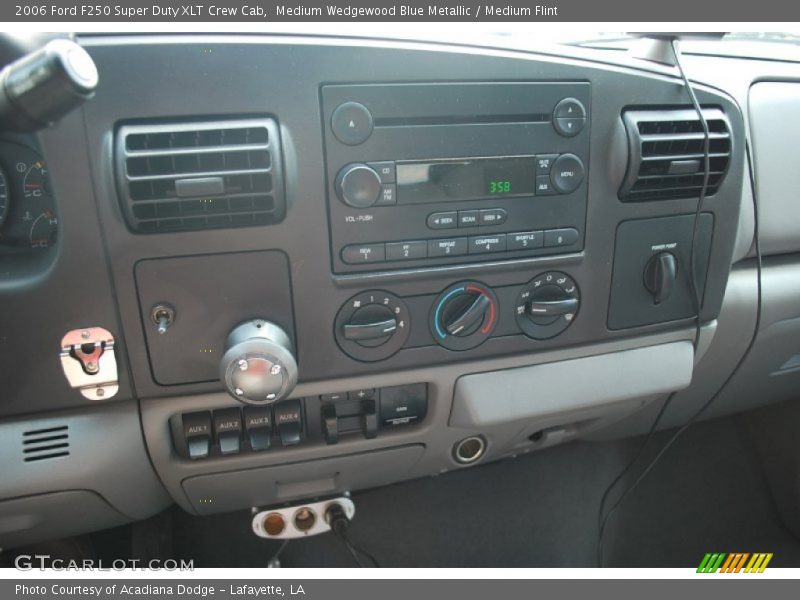 Medium Wedgewood Blue Metallic / Medium Flint 2006 Ford F250 Super Duty XLT Crew Cab