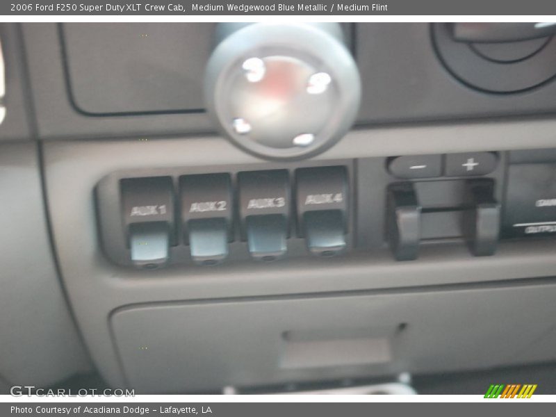 Medium Wedgewood Blue Metallic / Medium Flint 2006 Ford F250 Super Duty XLT Crew Cab