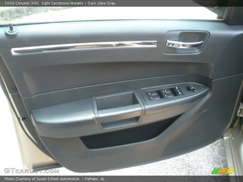 Light Sandstone Metallic / Dark Slate Gray 2009 Chrysler 300