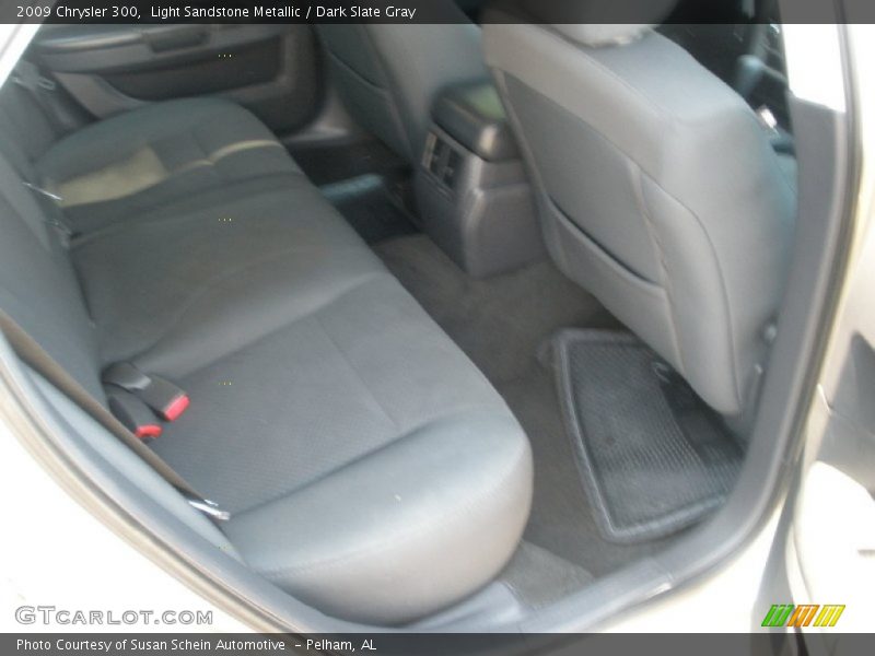 Light Sandstone Metallic / Dark Slate Gray 2009 Chrysler 300