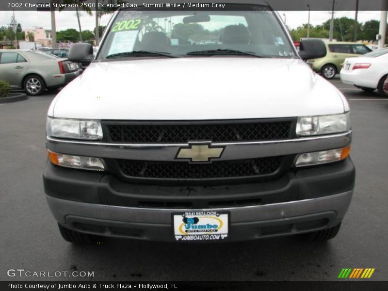 Summit White / Medium Gray 2002 Chevrolet Silverado 2500 Extended Cab