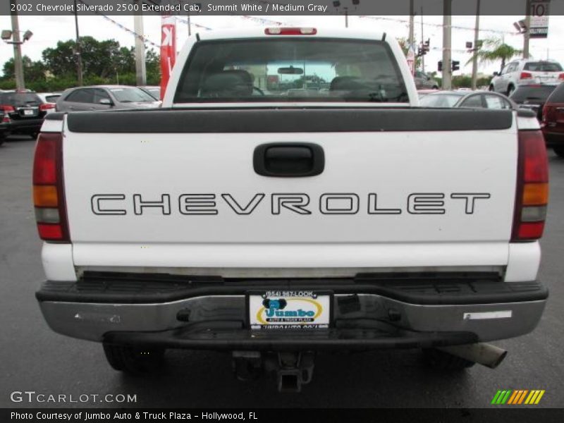 Summit White / Medium Gray 2002 Chevrolet Silverado 2500 Extended Cab
