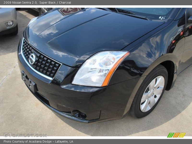 Super Black / Charcoal 2009 Nissan Sentra 2.0
