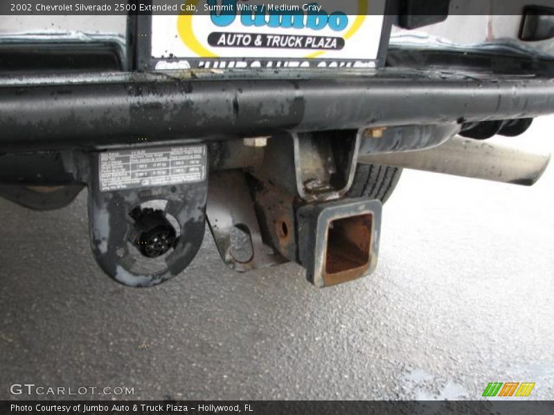 Summit White / Medium Gray 2002 Chevrolet Silverado 2500 Extended Cab