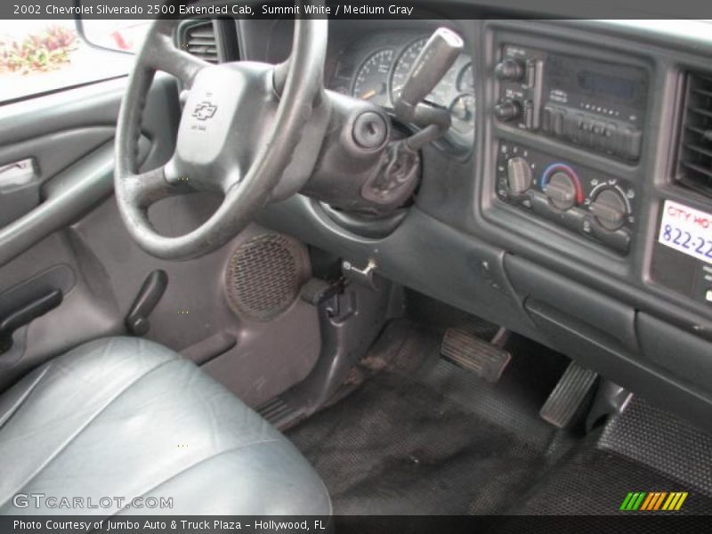 Summit White / Medium Gray 2002 Chevrolet Silverado 2500 Extended Cab