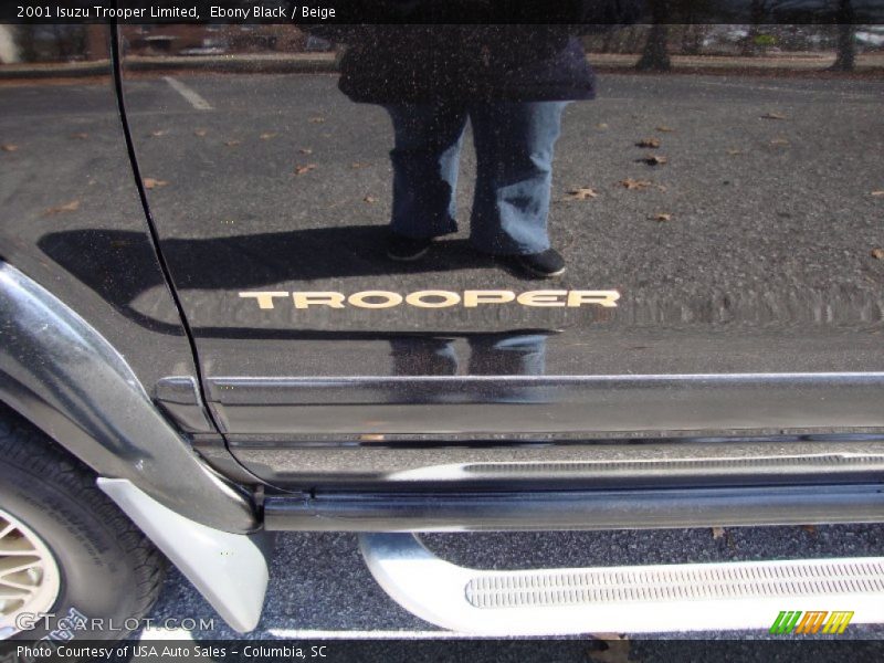 Ebony Black / Beige 2001 Isuzu Trooper Limited