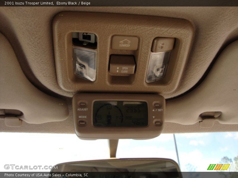 Ebony Black / Beige 2001 Isuzu Trooper Limited