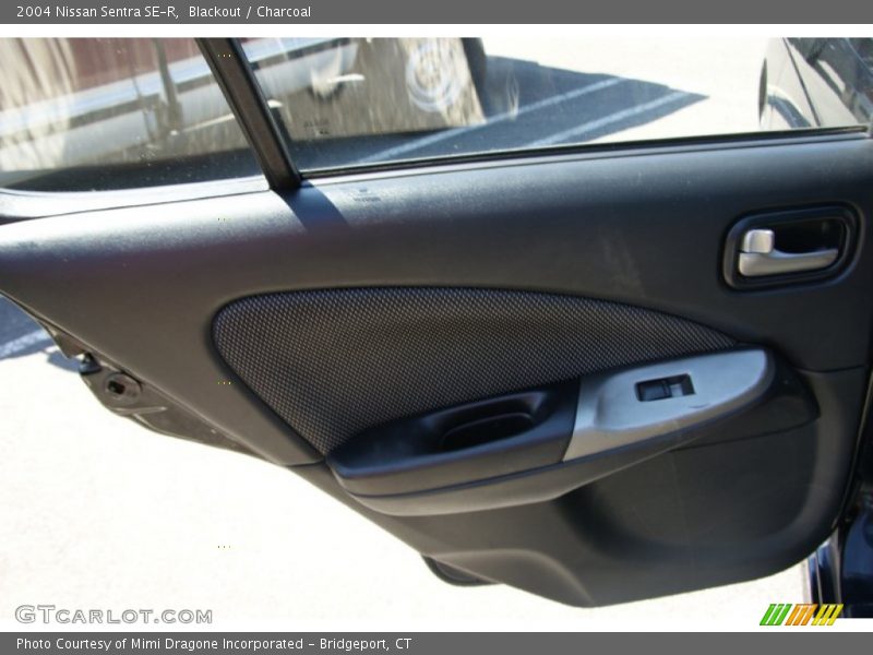 Blackout / Charcoal 2004 Nissan Sentra SE-R