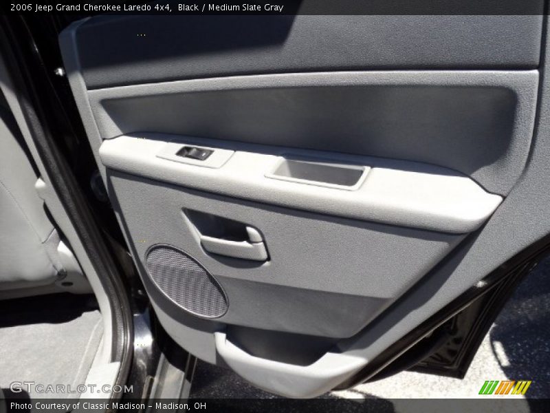 Black / Medium Slate Gray 2006 Jeep Grand Cherokee Laredo 4x4