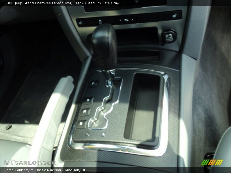 Black / Medium Slate Gray 2006 Jeep Grand Cherokee Laredo 4x4