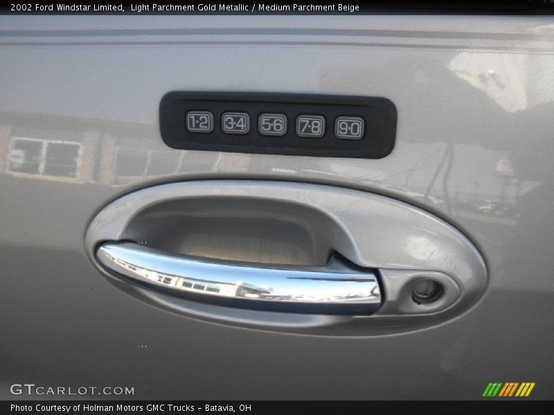 Light Parchment Gold Metallic / Medium Parchment Beige 2002 Ford Windstar Limited