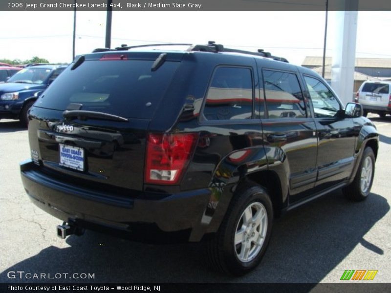 Black / Medium Slate Gray 2006 Jeep Grand Cherokee Laredo 4x4