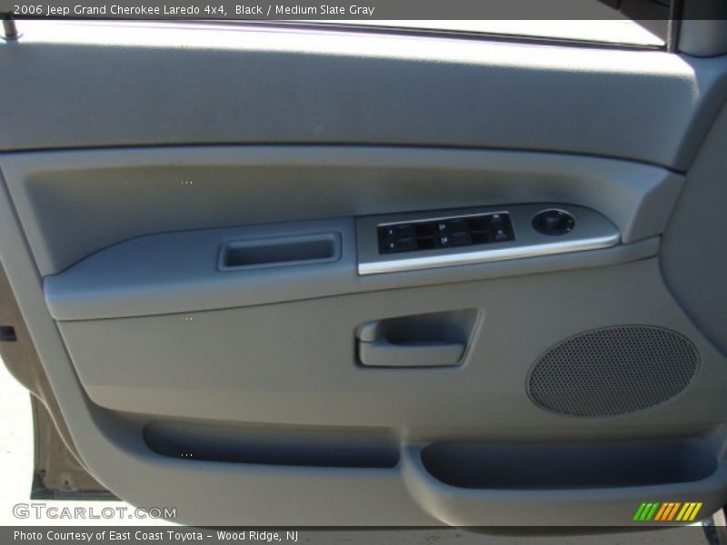 Black / Medium Slate Gray 2006 Jeep Grand Cherokee Laredo 4x4