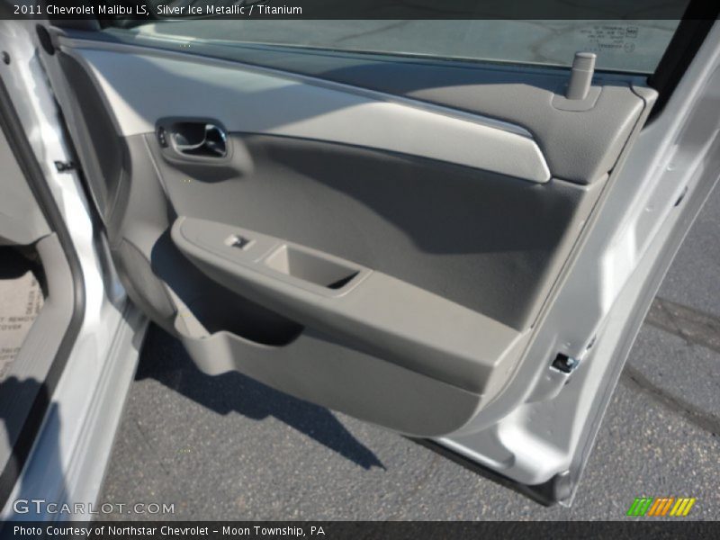 Silver Ice Metallic / Titanium 2011 Chevrolet Malibu LS