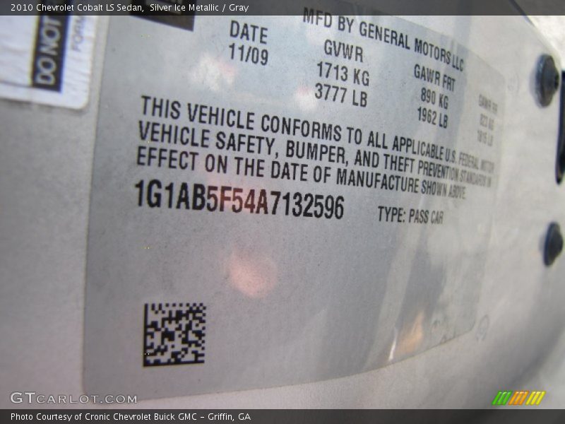 Silver Ice Metallic / Gray 2010 Chevrolet Cobalt LS Sedan