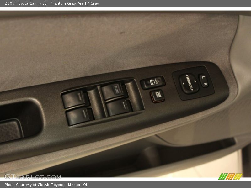 Phantom Gray Pearl / Gray 2005 Toyota Camry LE