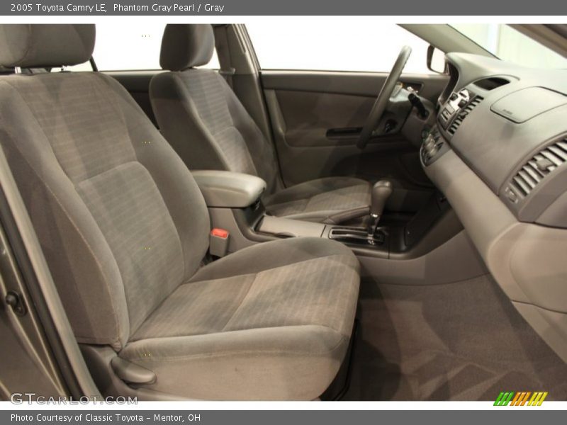 Phantom Gray Pearl / Gray 2005 Toyota Camry LE