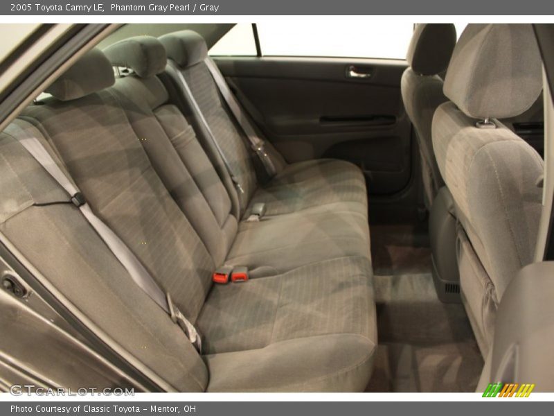 Phantom Gray Pearl / Gray 2005 Toyota Camry LE