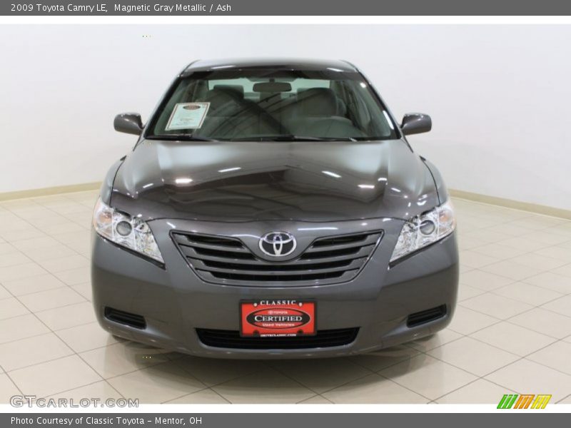 Magnetic Gray Metallic / Ash 2009 Toyota Camry LE